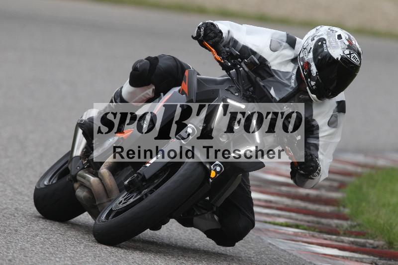 /Archiv-2025/10 23.04.2025 Cornu Master School ADR/rot-rouge/38